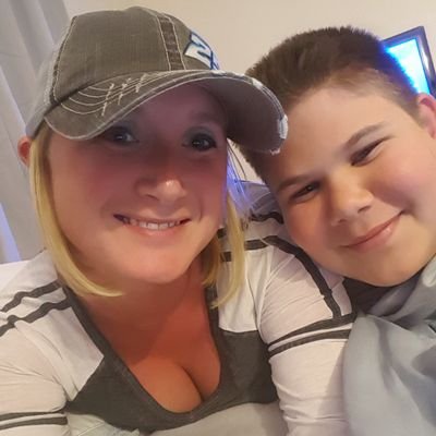 Profile Picture of Sarah Breeden (@luvracin28) on Twitter