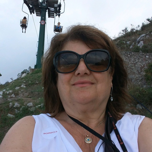 Angela Liakopoulos - Poshmark Profile Picture of Angela Liakopoulos (@liakopoulos) on Poshmark