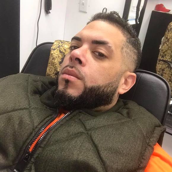 Profile Picture of Manny Roman (@manny_roman) on Poshmark