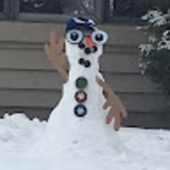 Sydney Thiede - Poshmark Profile Picture of Sydney Thiede (@thiedesydney) on Poshmark