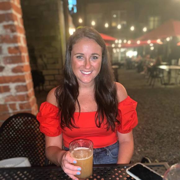 Profile Picture of Abbey Kennedy (@abbeykennedy770) on Poshmark