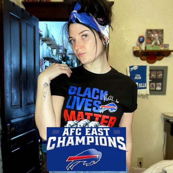 Profile Picture of Jessica Buczkowski (@jlbucz7) on Poshmark