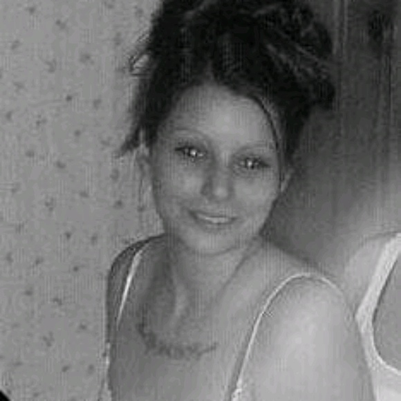 Profile Picture of Christa Adelman (@christaadelman) on Poshmark