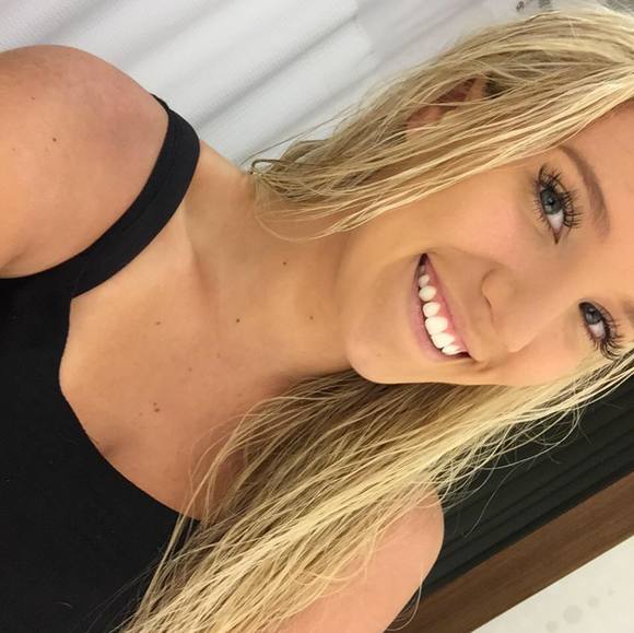 Profile Picture of Josee Brazier (@joseebrazier) on Poshmark