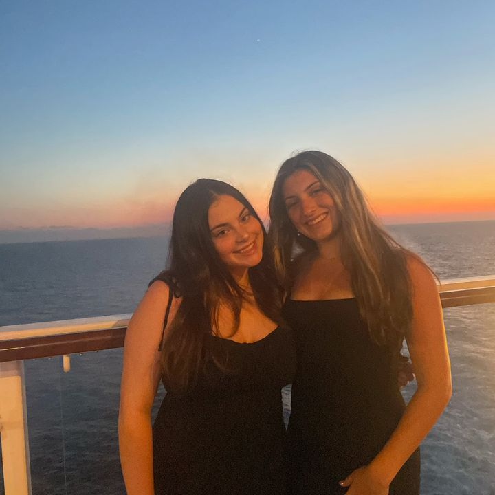 Profile Picture of julia (@@julia.reagan0) on Tiktok