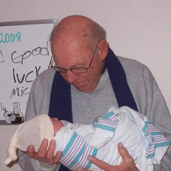 Profile Picture of Michelle Glitzer (@23hockeymom) on Poshmark