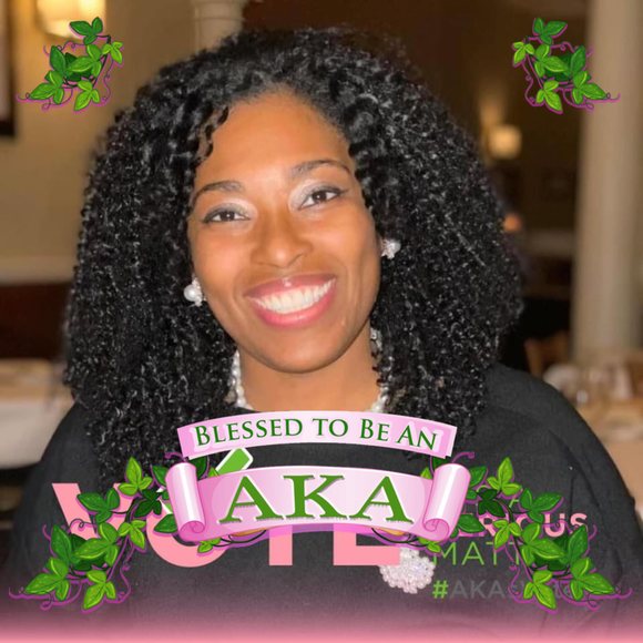 Profile Picture of Fabiola Goncalves (@fabaeluv) on Poshmark