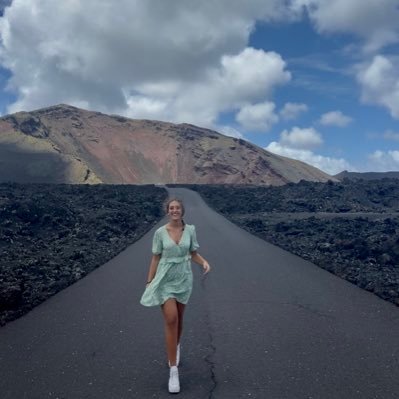 Profile Picture of Julie Dupont (@juliedupontt) on Twitter