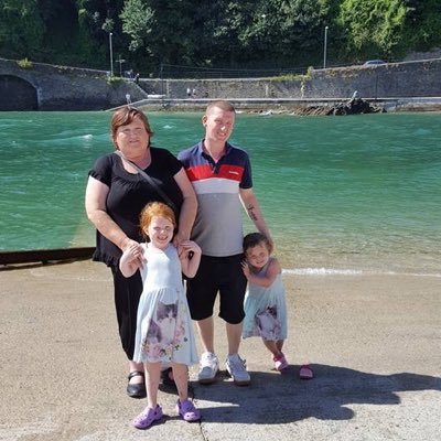 Profile Picture of Tina Maureen Keane (@TinaMaureenkea2) on Twitter