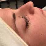 Profile Picture of Harmony Walsh (@hairskinandnailsbyharm) on Instagram