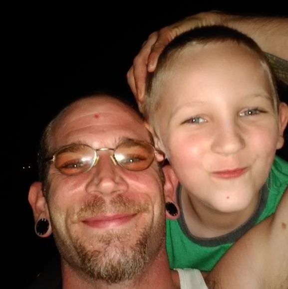 Profile Picture of Chris Bradley (@chrisbradley271) on Poshmark