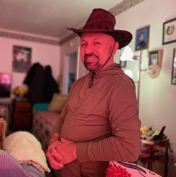 Profile Picture of Ivan Serrano (@iserrano1419) on Poshmark