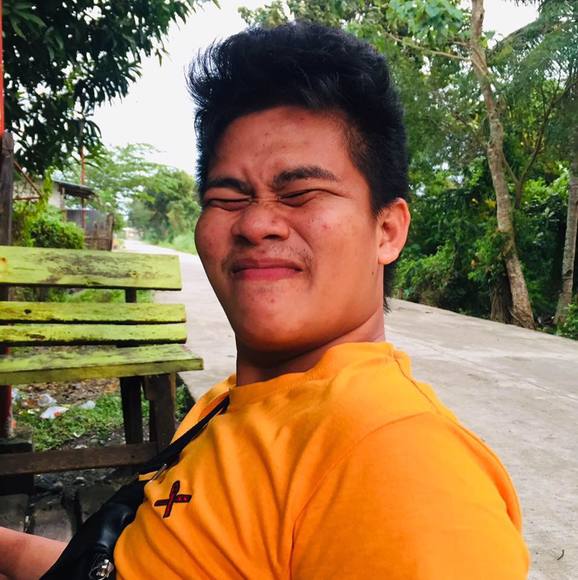 Profile Picture of Juario Kerkeroy (@sotomilquinross) on Poshmark