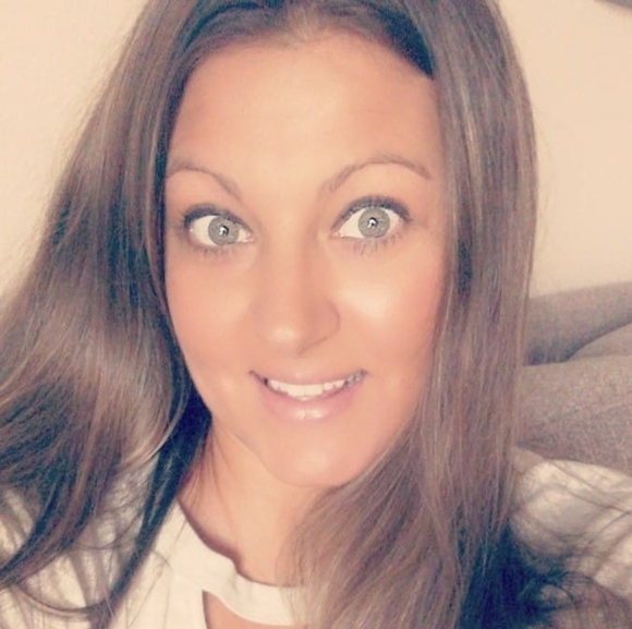 Profile Picture of Krystal Perreault (@krystaljean2424) on Poshmark