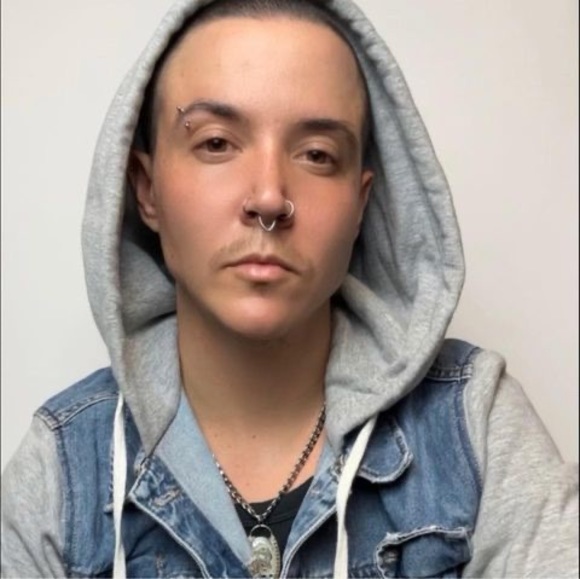 Profile Picture of Jesse Burkhart (@jesseburkhart) on Poshmark