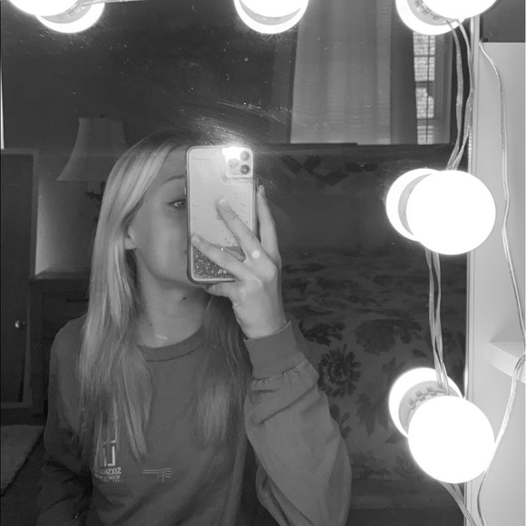 Profile Picture of April Chandler (@april_chandler7) on Poshmark