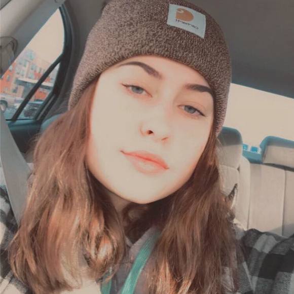 Naudya Weichers - Poshmark Profile Picture of Naudya Weichers (@naudyaw) on Poshmark