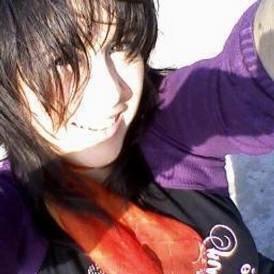 Profile Picture of Dracea Larisa (@LarisaDracea) on Twitter