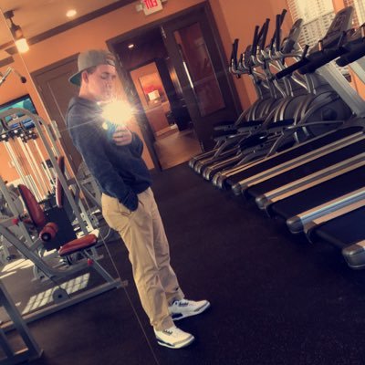 Profile Picture of Cameron Weber (@Cdnw71121) on Twitter