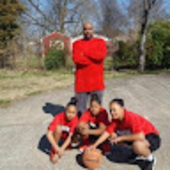 Profile Picture of Marcus Grant (@marcusgrant306) on Poshmark