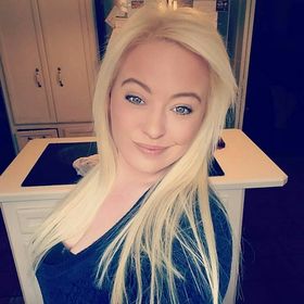 Profile Picture of Ami Weiler (@amiyellow) on Pinterest