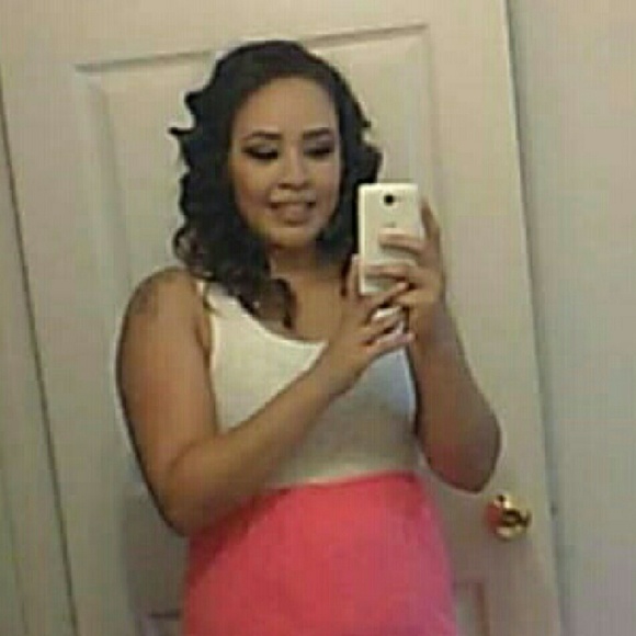 Profile Picture of Amanda Cota (@cota1125) on Poshmark