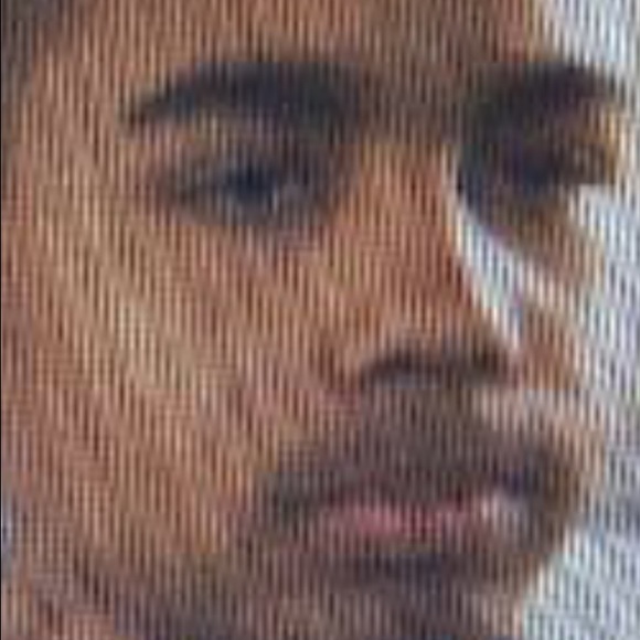 Profile Picture of Alex Mauricio (@alexmauricio) on Poshmark