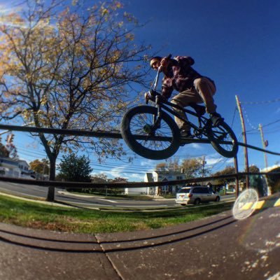 Profile Picture of Jesse Obregon (@Jesse_ebola) on Twitter