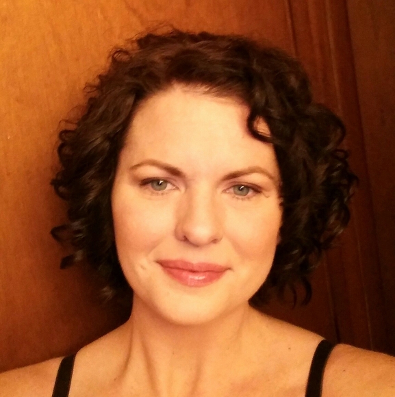 Profile Picture of Kelsey Fahrenbruch (@kvirgo1982) on Poshmark