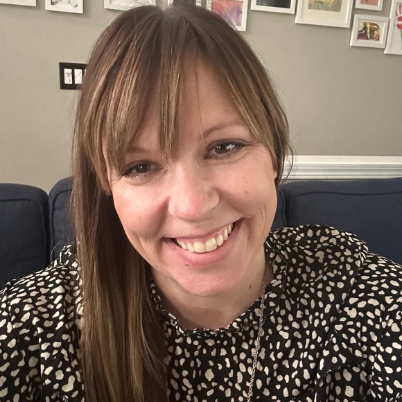 Profile Picture of Junnae Campbell (@thejdcampbells) on Poshmark