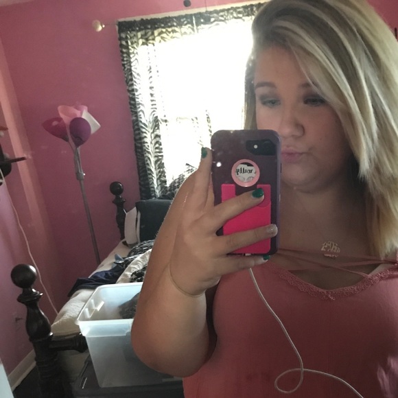 Michelle Kovacs - Poshmark Profile Picture of Michelle Kovacs (@_skavoc) on Poshmark