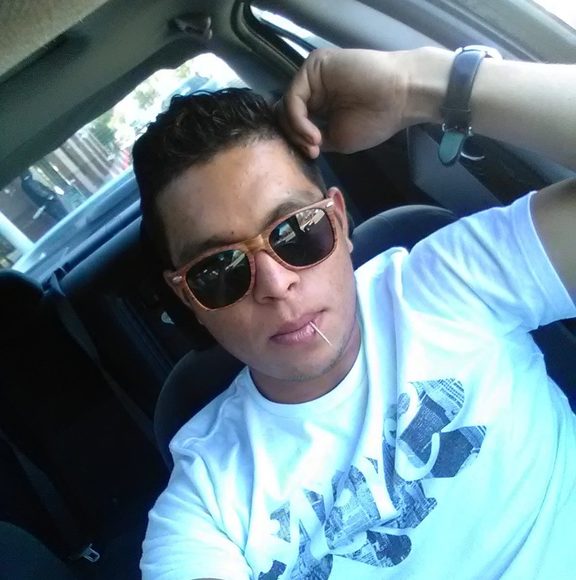 Profile Picture of Eli Ramos (@eliramos156) on Poshmark