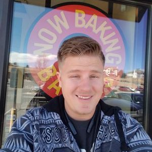 Profile Picture of James Searcy (@highjames291) on Twitter