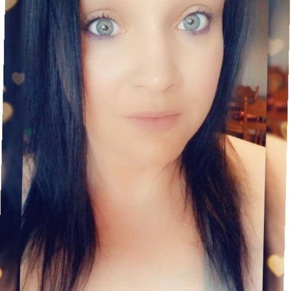 Profile Picture of Laurin Duede (@duede88) on Poshmark