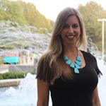 Profile Picture of Claire Hosmann Simmons (@livingyourdreams_claire) on Instagram