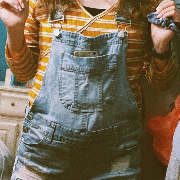 Sophie Pielaet - Poshmark Profile Picture of Sophie Pielaet (@sophia__isabel) on Poshmark