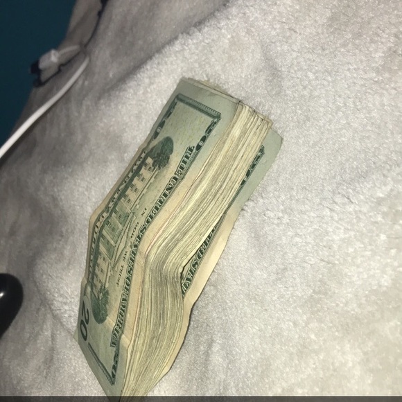 Profile Picture of Toby Morales (@toby50397301) on Poshmark