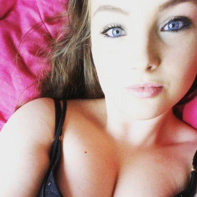 Profile Picture of Tamara Louise Tanner (@icomeataprice) on Twitter