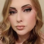 Profile Picture of Angela Collinson (@jewelygrl15) on Instagram