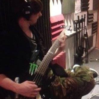 Profile Picture of Stephen Randell (@musicianforhir3) on Twitter