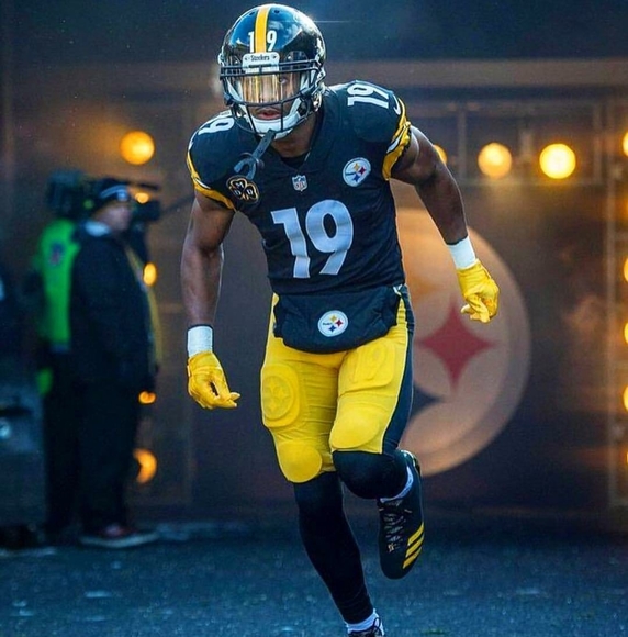 Profile Picture of Berto Aguilera (@bertoaguilera) on Poshmark