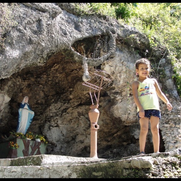 Profile Picture of Keerat Rehill (@keeratrehill) on Poshmark