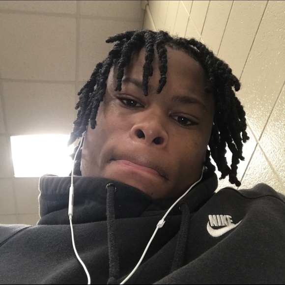 Profile Picture of Drudon Knight (@druknight) on Poshmark