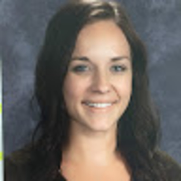 Profile Picture of Amanda Rodning (@a_rodning) on Poshmark