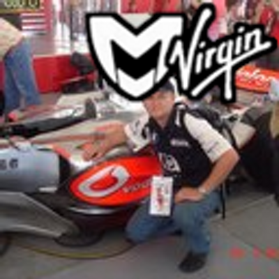 Profile Picture of David Richard Butt (@thebuttskies) on Twitter