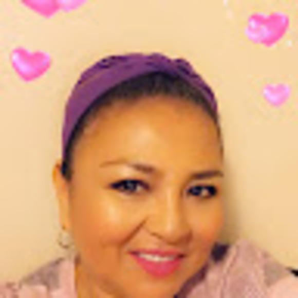 Profile Picture of Carito Ramirez (@caritoramire635) on Poshmark