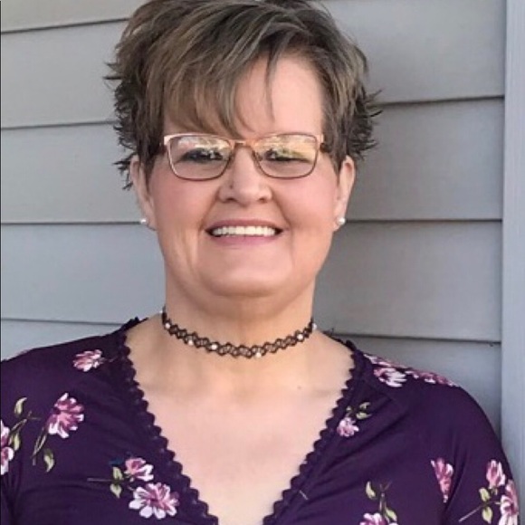 Profile Picture of Sharon Walters (@swalters17) on Poshmark