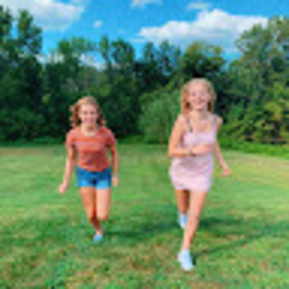 Profile Picture of Avery Barrett (@averybarrett947) on Poshmark