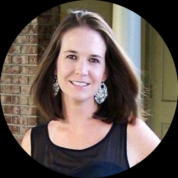 Profile Picture of Sandy Shoop (@cows_and_kids) on Poshmark