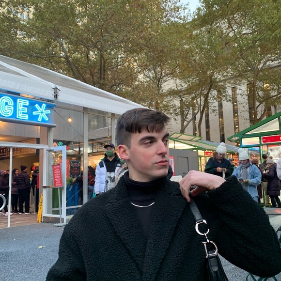 Profile Picture of Jake Garnsey (@jgarnz924) on Poshmark